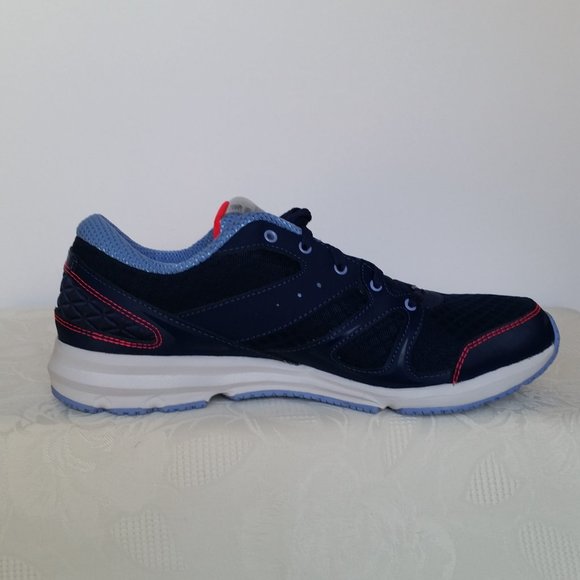 NEW BALANCE Women’s Training Shoes- Women's Size 9.5M- Medieval Blue color - Picture 10 of 16